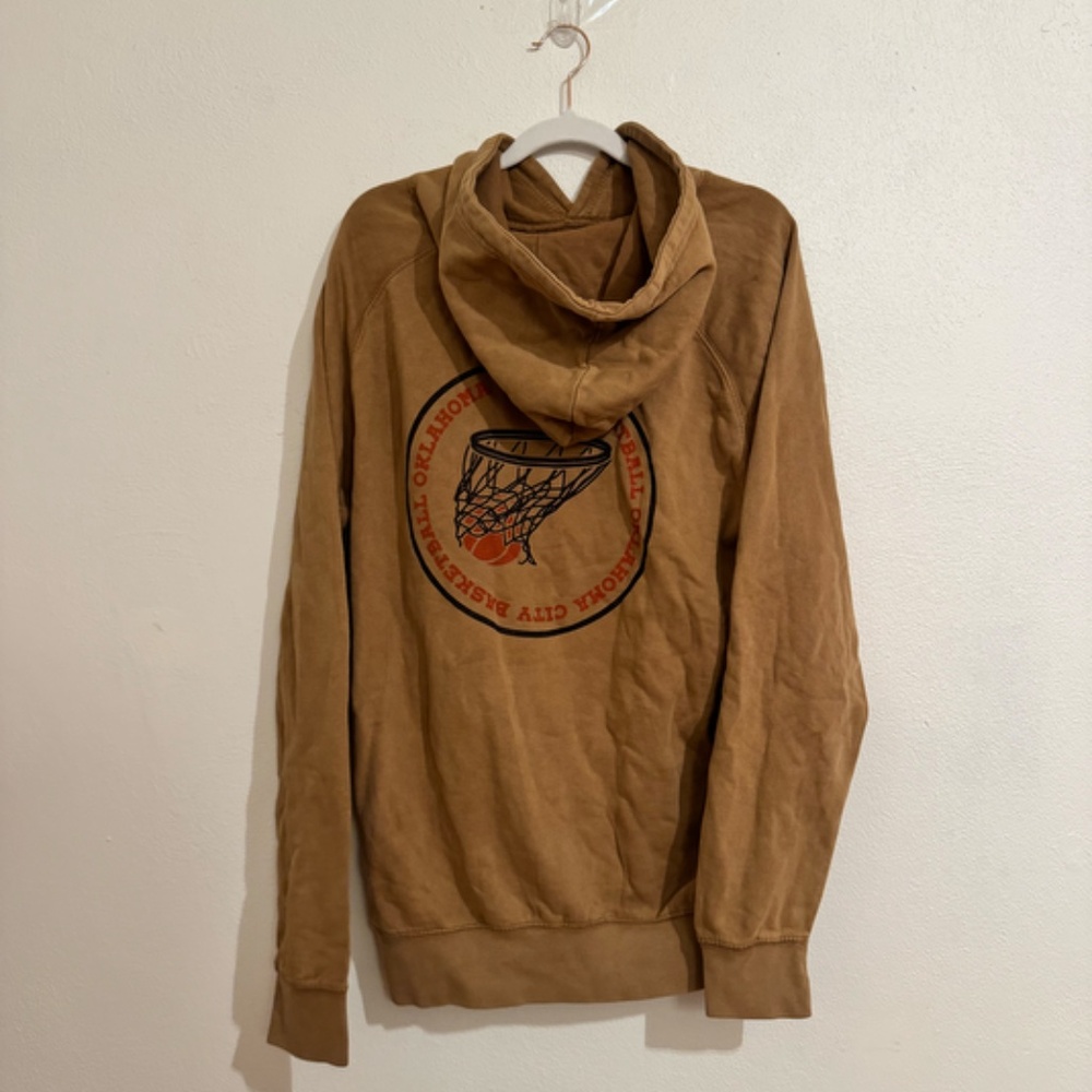 Oklahoma City Light Brown Basketball Hoodie - Size M - Picture 3 of 5
